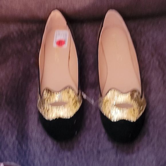 Shoes - Picture 2 of 2